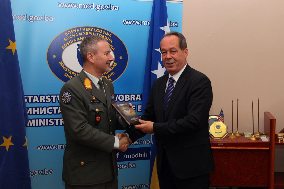 COMEUFOR meets new Minister of Defence for BiH
