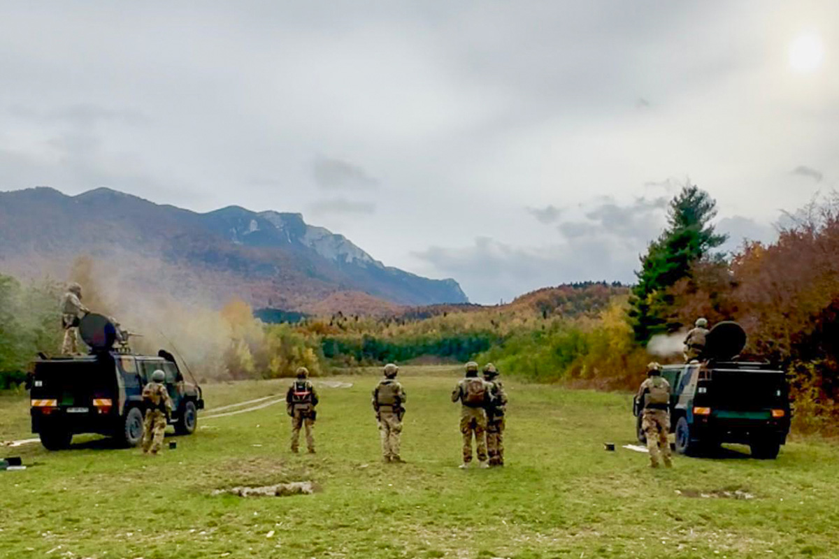 Precision Under Pressure: Italian Troops Train at Pazaric