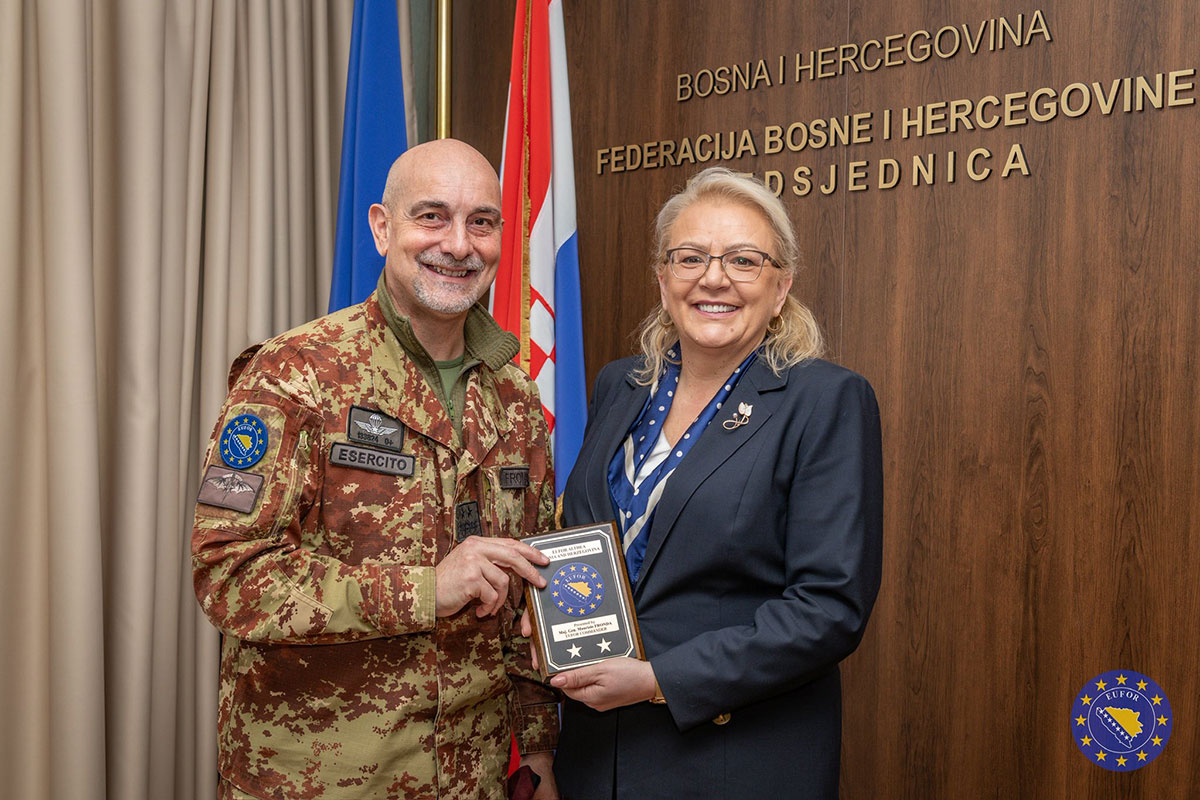 COM EUFOR and Federation President discuss Continued Cooperation