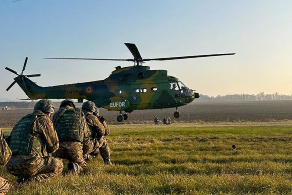 Dynamic Training: Albanian Platoon in Tactical Heli Operations