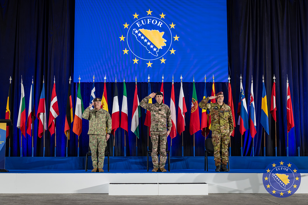 EUFOR Marks Change of Command at Camp Butmir