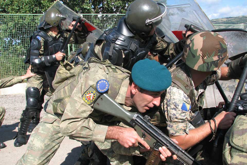 EUFOR’s Multinational Battalion conducted combined training with AF BiH
