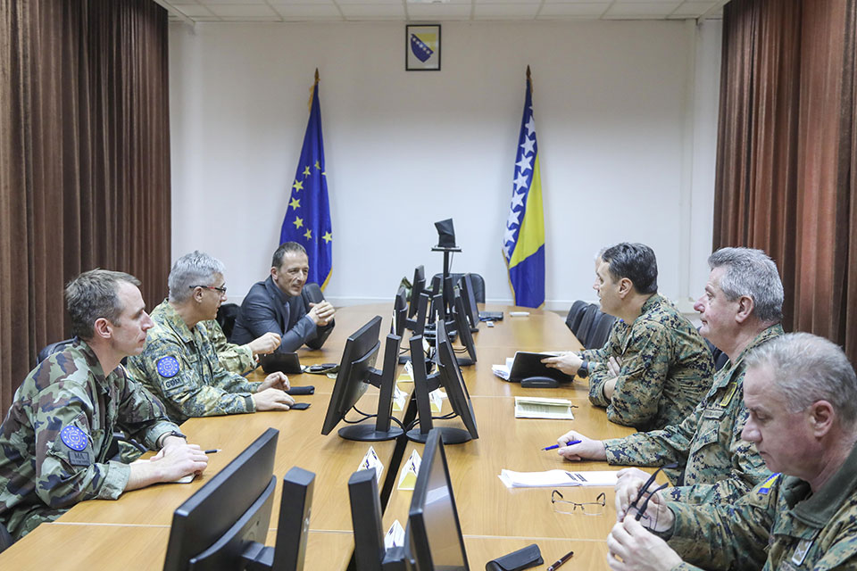 COM EUFOR meets with AF BIH Chief of Joint Staff