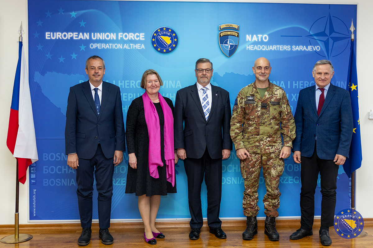 COM EUFOR welcomed a Czech Senate delegation to Camp Butmir