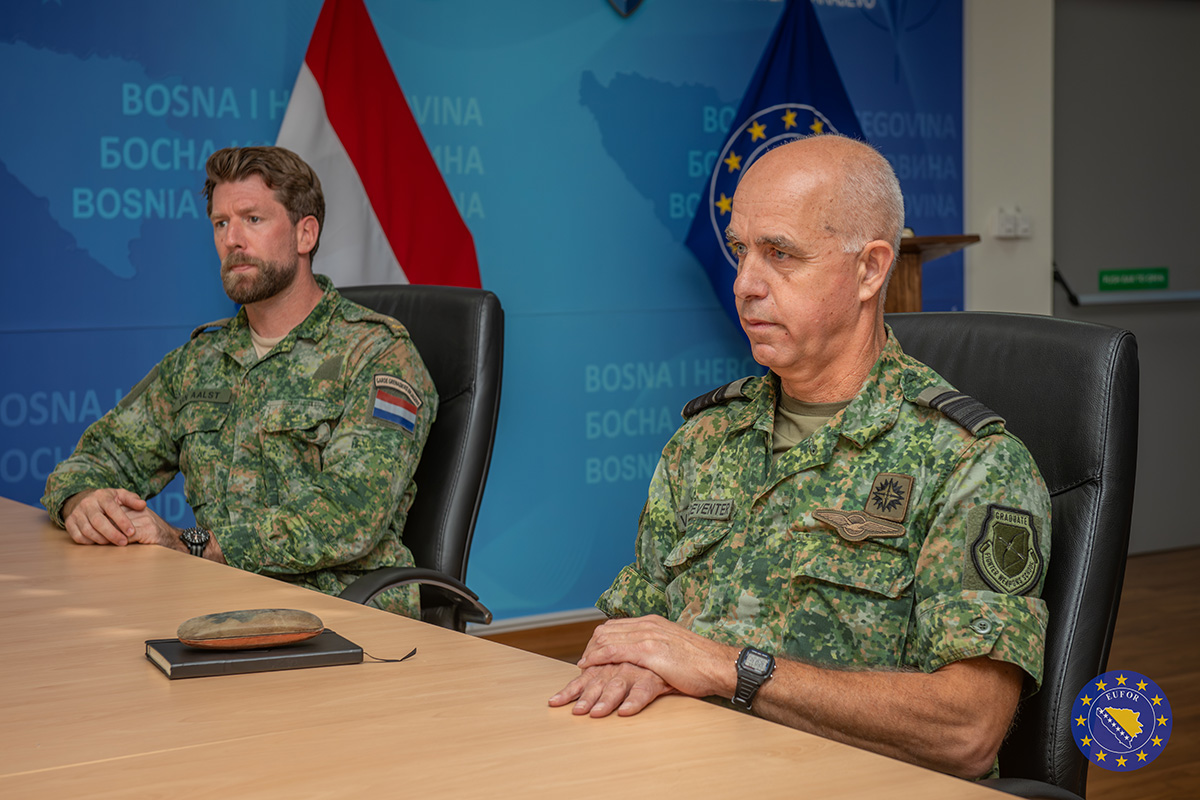 Commander of the Netherlands Joint Force Command Visits EUFOR