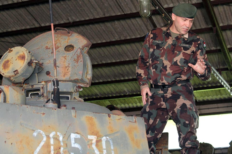 Brigadier General SZPISJÁK told on a T54 main battle tank