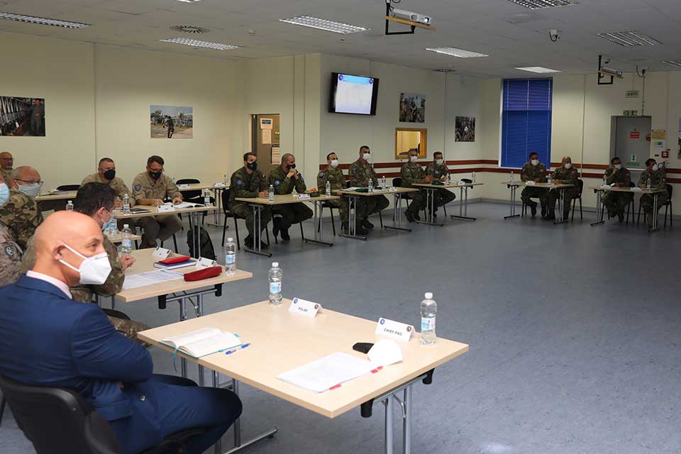 Members of EUFOR HQ and LOT Houses in Briefing