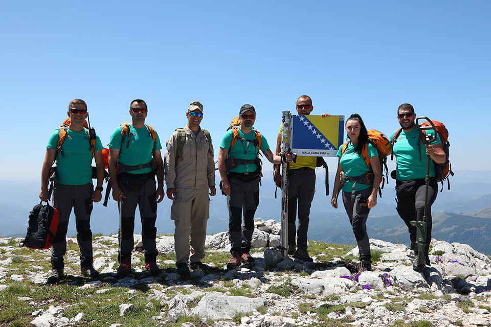 Colonel Fiedler and members of Civil Protection Agency on Mt. Treskavica after completing the operation