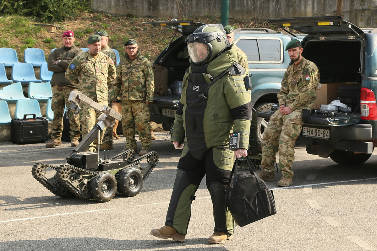 A pilot program of EUFOR – Mine Risk Education together with EOD Team