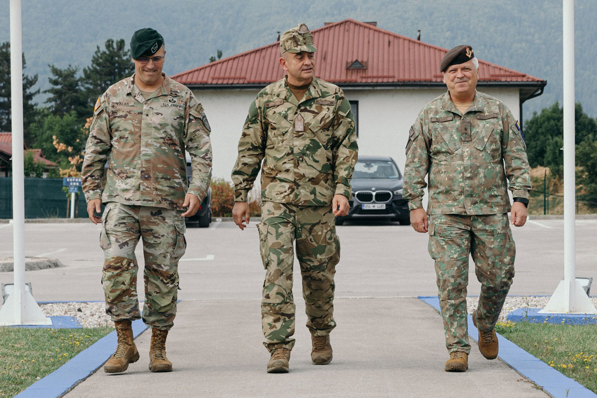 High-Level Visit: Hungarian Chief of Defence Staff at EUFOR HQ