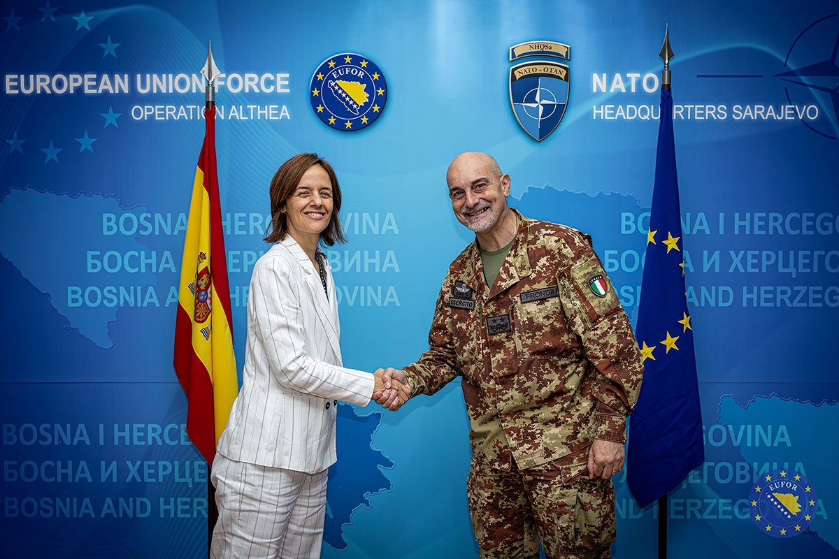 COM EUFOR Hosts Ambassador of Spain to BiH to mark Día de Santiago
